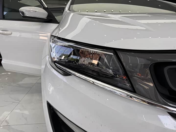 Фото 30 - Geely Jiaji