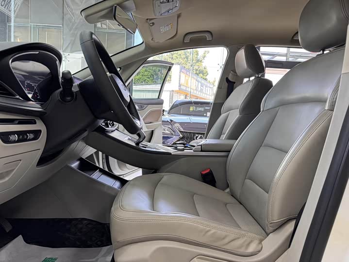 Фото 5 - Geely Jiaji