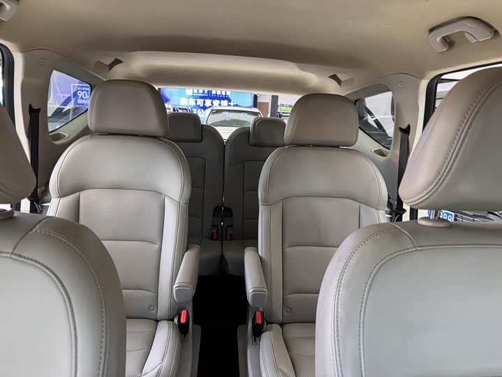 Фото 9 - Geely Jiaji