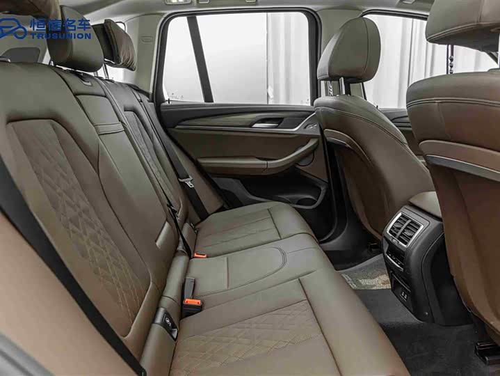 Фото 16 - BMW X3