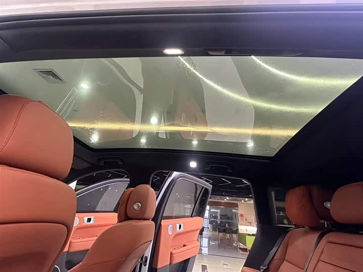 Фото 12 - LiXiang L6