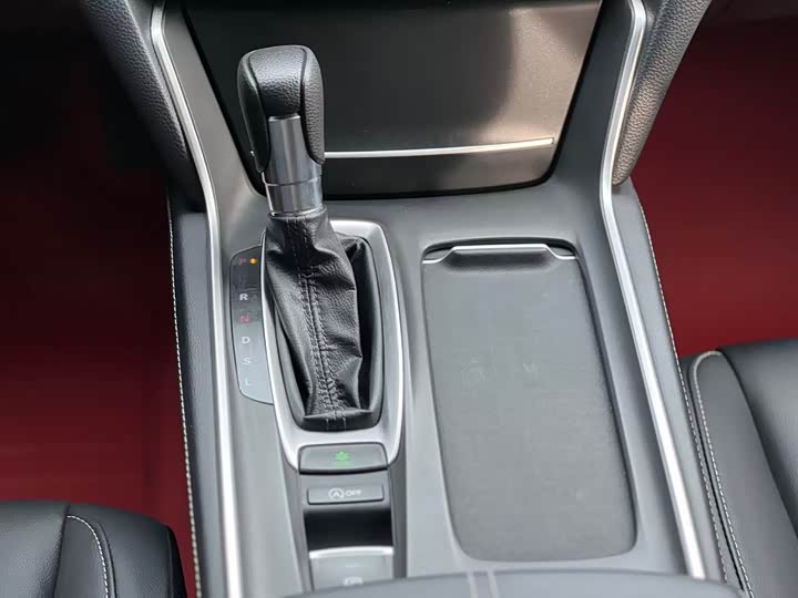 Фото 11 - Honda Inspire