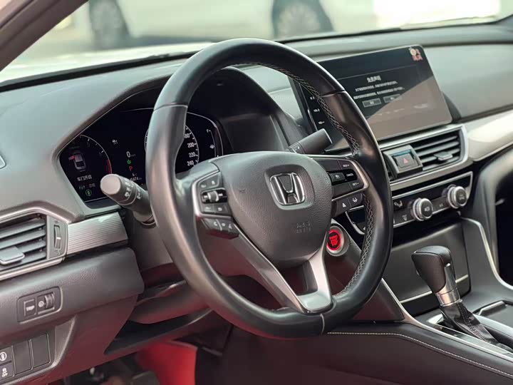 Фото 5 - Honda Inspire