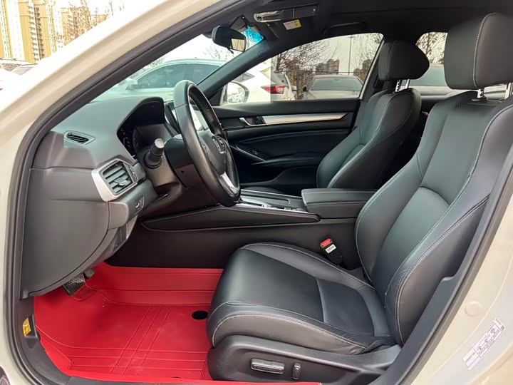 Фото 6 - Honda Inspire