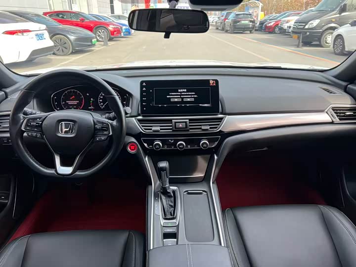 Фото 8 - Honda Inspire