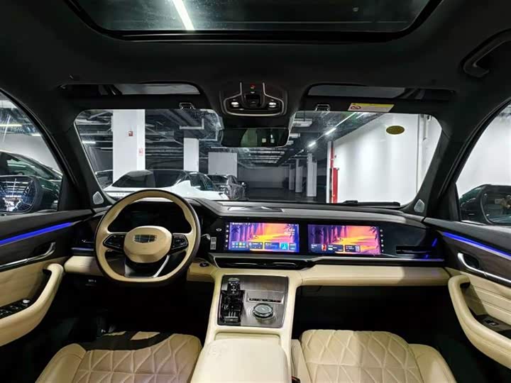 Фото 10 - Geely Monjaro