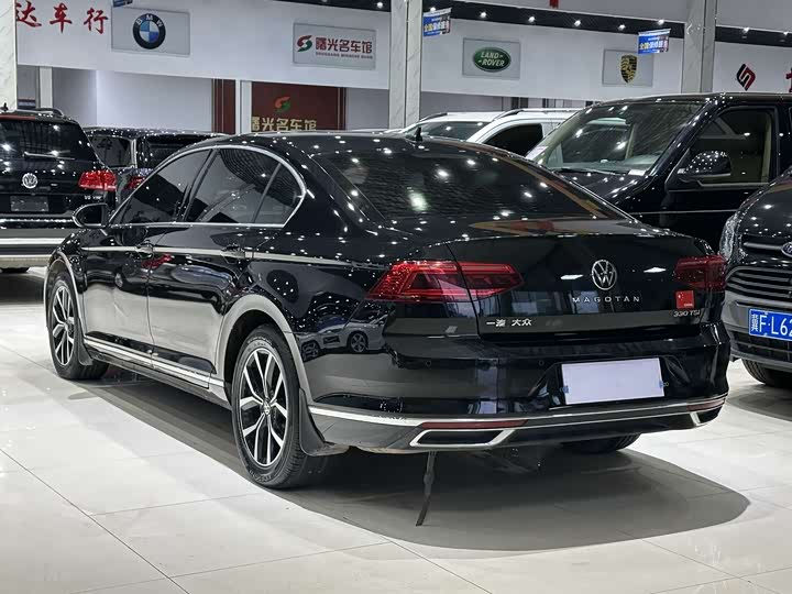 Фото 16 - Volkswagen Magotan