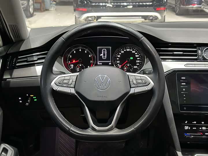 Фото 4 - Volkswagen Magotan