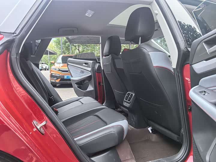 Фото 9 - Volkswagen Lamando L