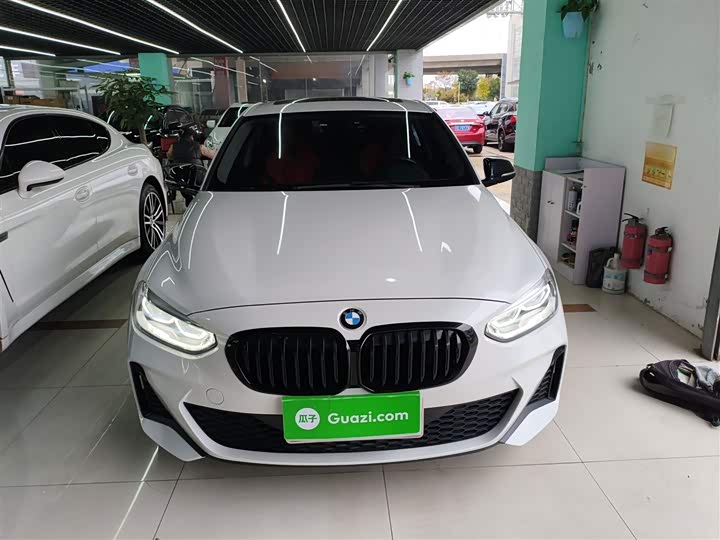 Фото 3 - BMW 1 Series