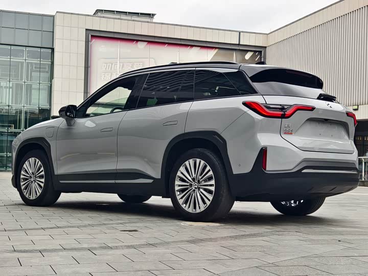 Фото 4 - Nio ES6