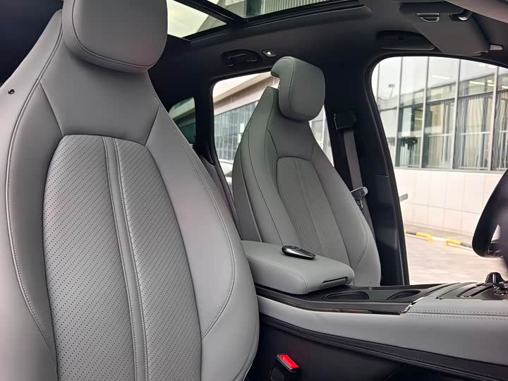 Фото 6 - Nio ES6