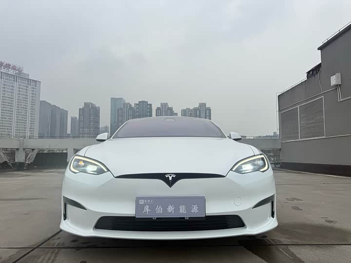 Фото 2 - Tesla Model S