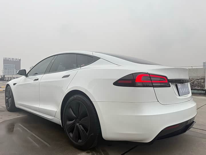 Фото 7 - Tesla Model S