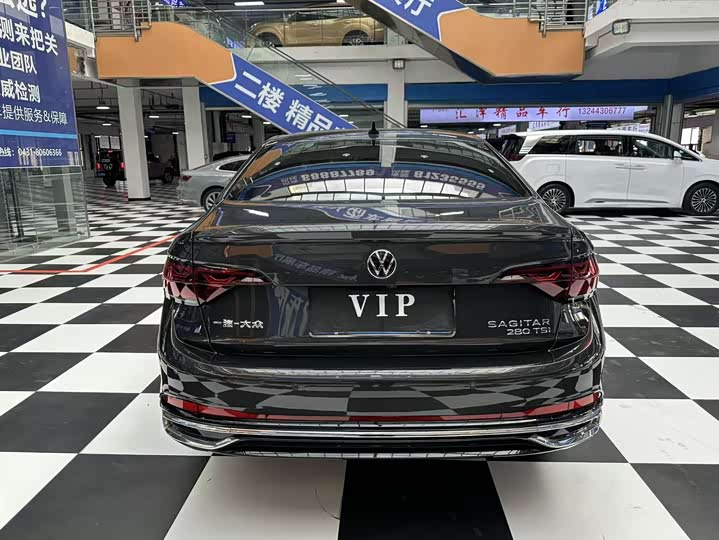 Фото 2 - Volkswagen Sagitar L