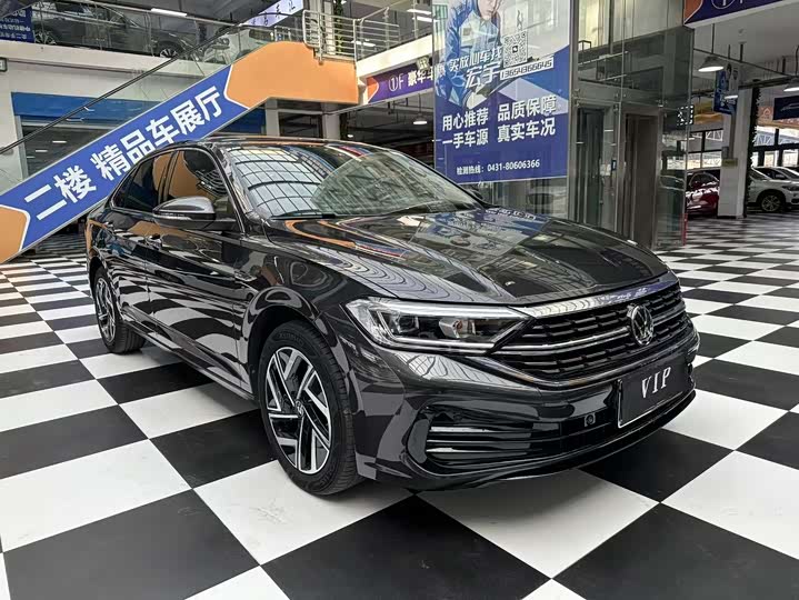 Фото 3 - Volkswagen Sagitar L