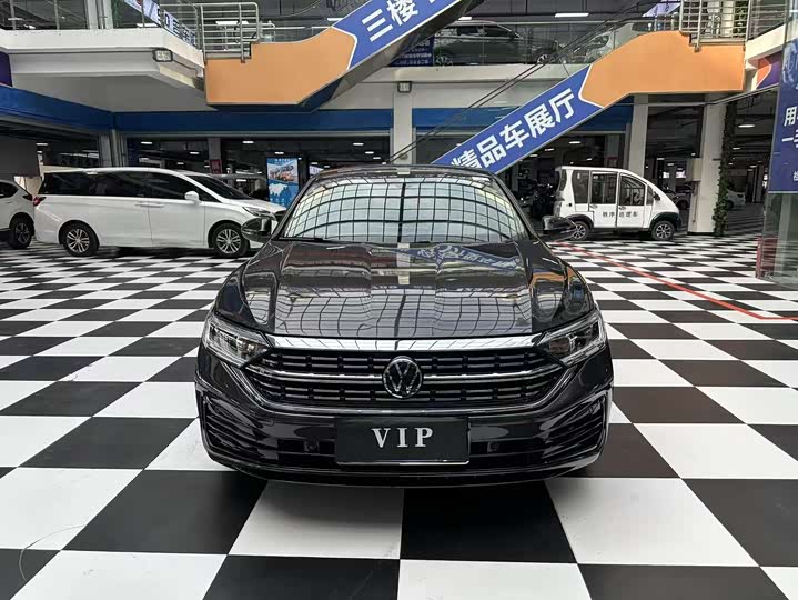 Фото 5 - Volkswagen Sagitar L