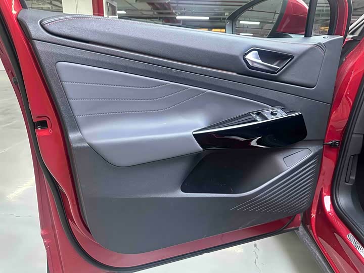 Фото 4 - Volkswagen ID.4 X