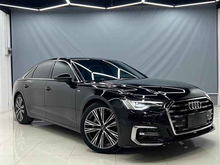 Фото 3 - Audi A6L