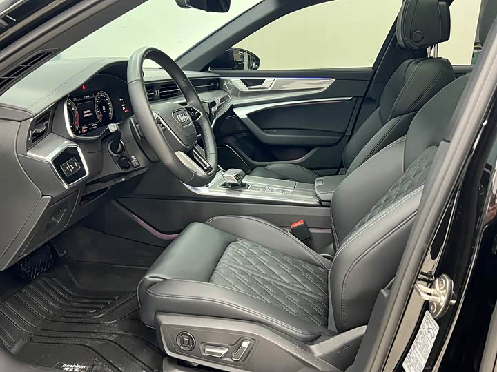 Фото 4 - Audi A6L