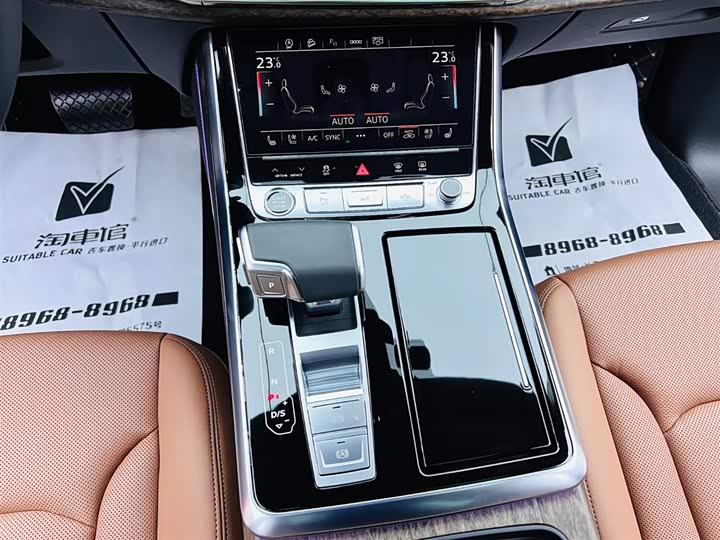 Фото 15 - Audi Q7