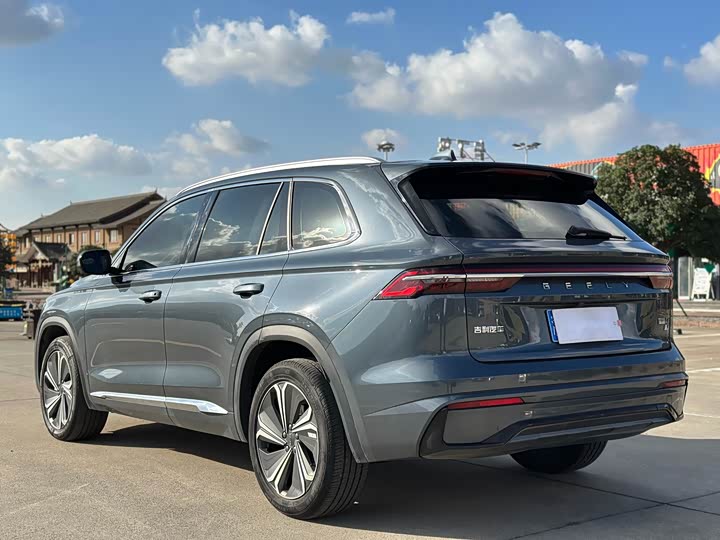 Фото 4 - Geely Monjaro