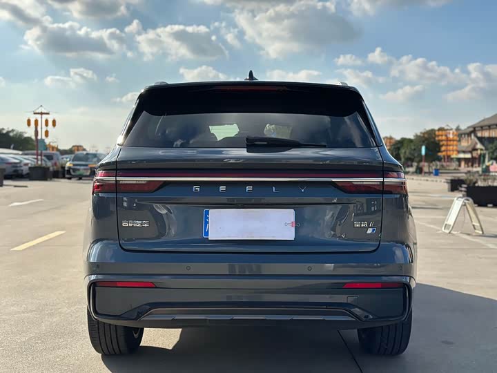 Фото 5 - Geely Monjaro