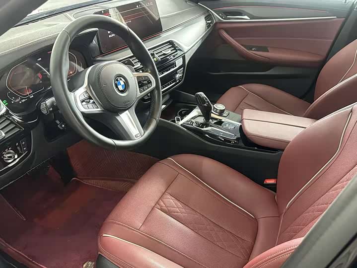 Фото 5 - BMW 5 Series