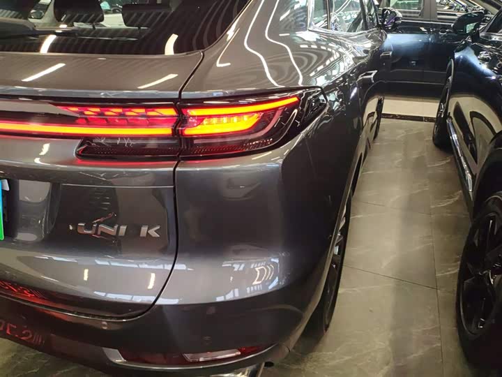 Фото 8 - Changan UNI-K