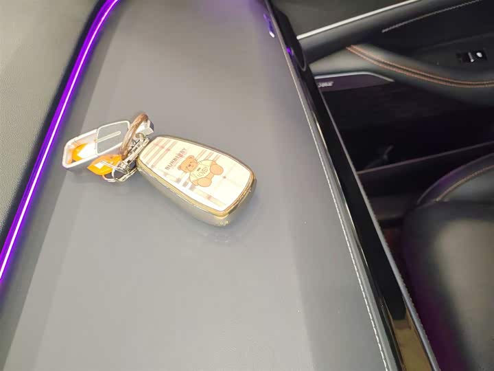 Фото 9 - Changan UNI-K