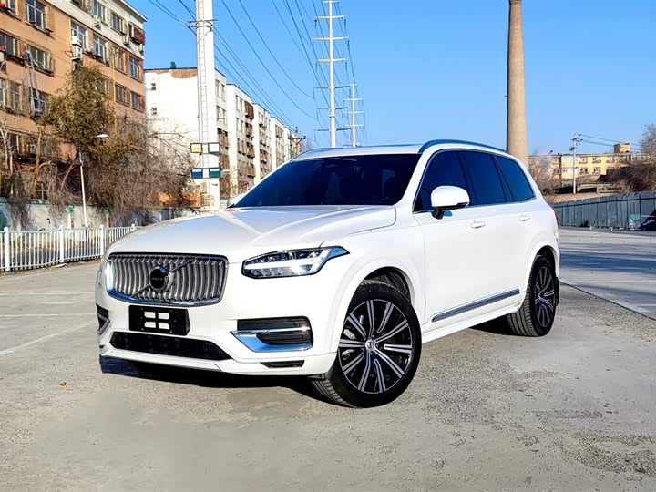 Фото 1 - Volvo XC90