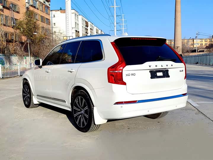 Фото 6 - Volvo XC90