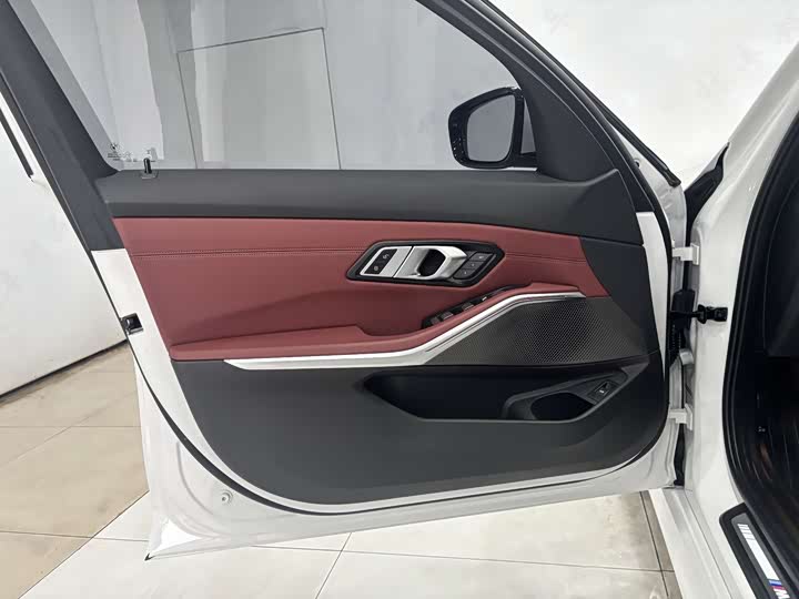 Фото 11 - BMW 3 Series