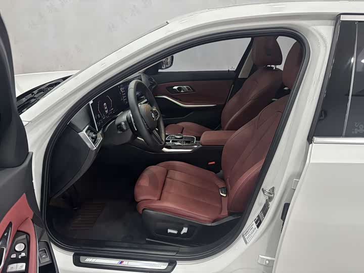 Фото 12 - BMW 3 Series