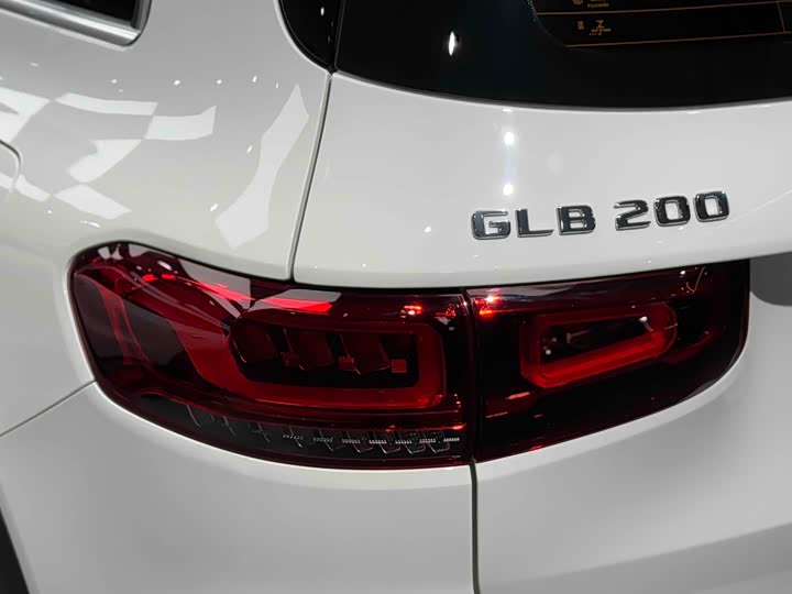 Фото 17 - Mercedes-Benz GLB-Class