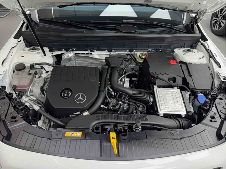 Фото 20 - Mercedes-Benz GLB-Class