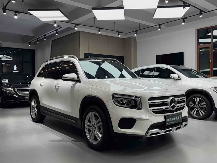 Фото 3 - Mercedes-Benz GLB-Class