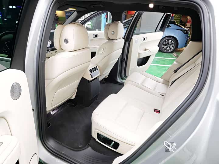 Фото 14 - LiXiang L7