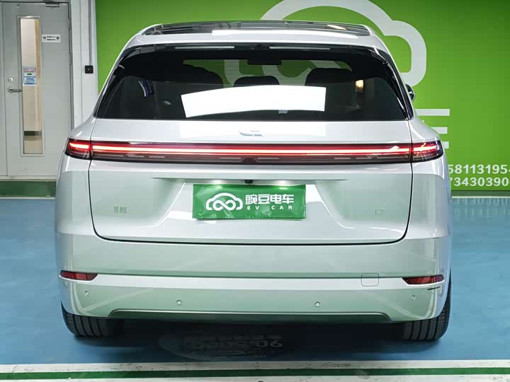 Фото 18 - LiXiang L7