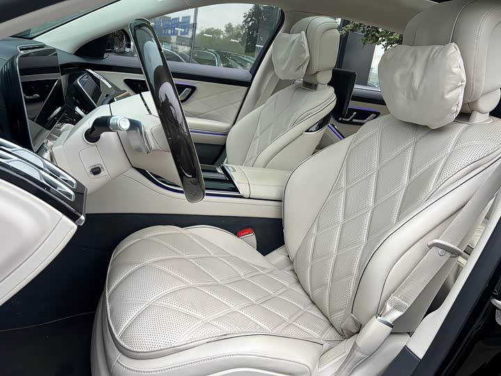 Фото 6 - Mercedes-Benz Maybach S-Class