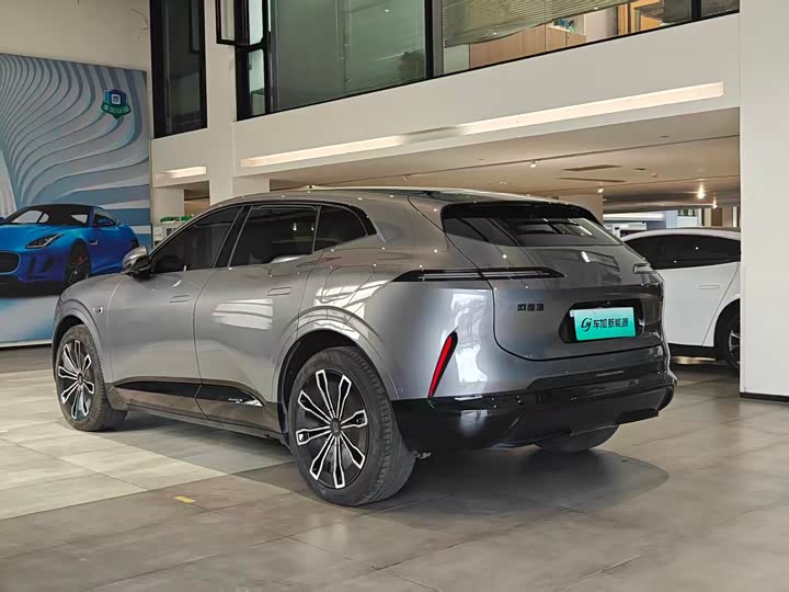 Фото 4 - Avatr 07