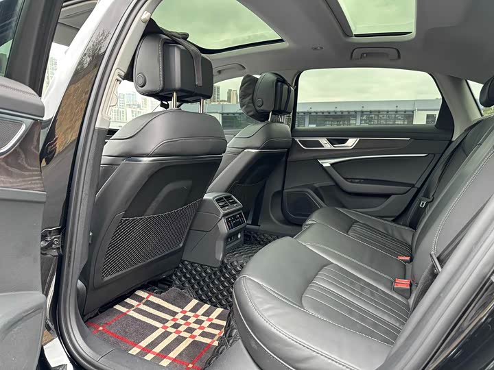 Фото 3 - Audi A6L