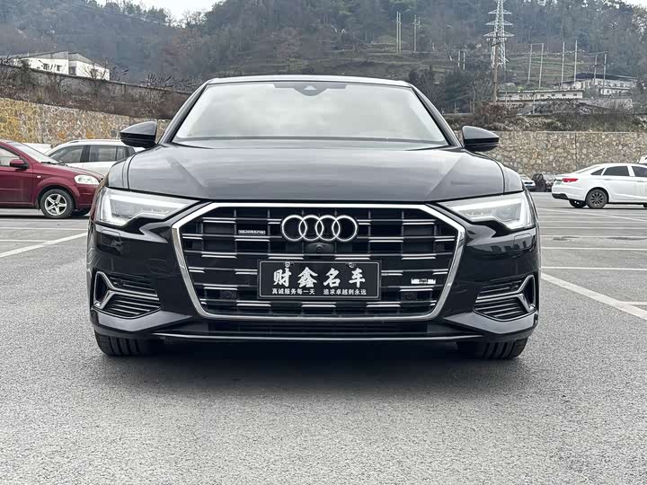 Фото 8 - Audi A6L