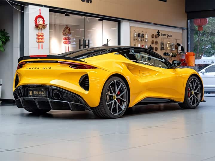 Фото 4 - Lotus Emira