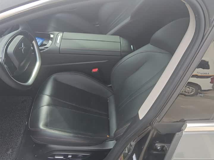 Фото 7 - XPeng P7