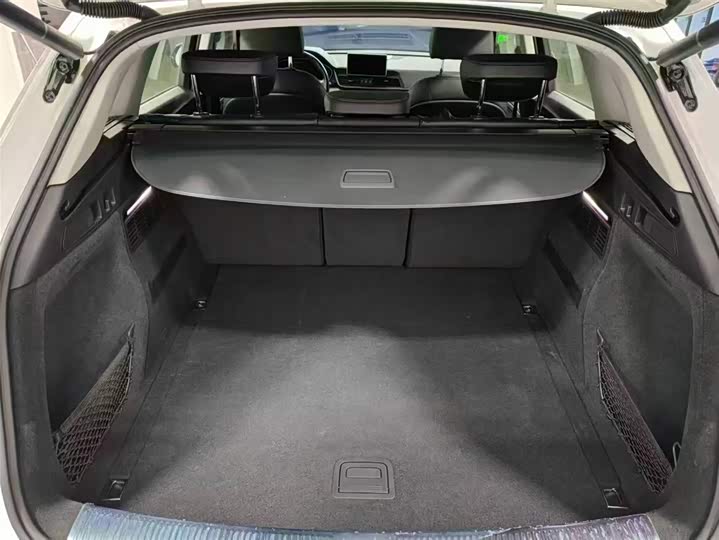 Фото 17 - Audi Q5L