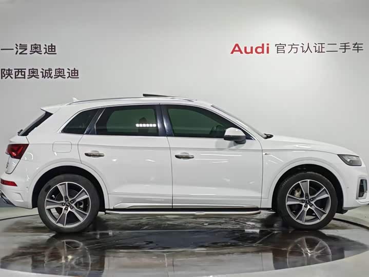 Фото 3 - Audi Q5L