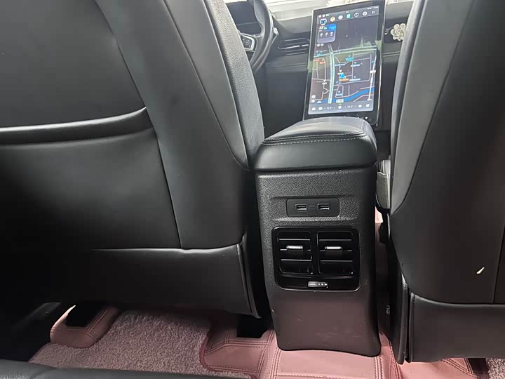 Фото 10 - XPeng G3