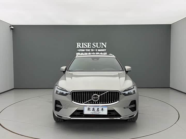 Фото 2 - Volvo XC60