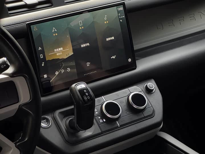 Фото 5 - Land Rover Defender